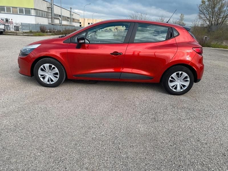 Usata Renault Clio IV 75 CV (55 kW) 2013 Rosso Berlina