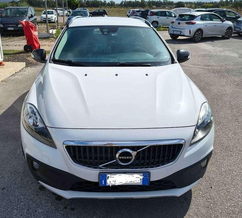 Usata Volvo V40 CC Momentum 120 CV (88 kW) 2017 Bianco Station wagon