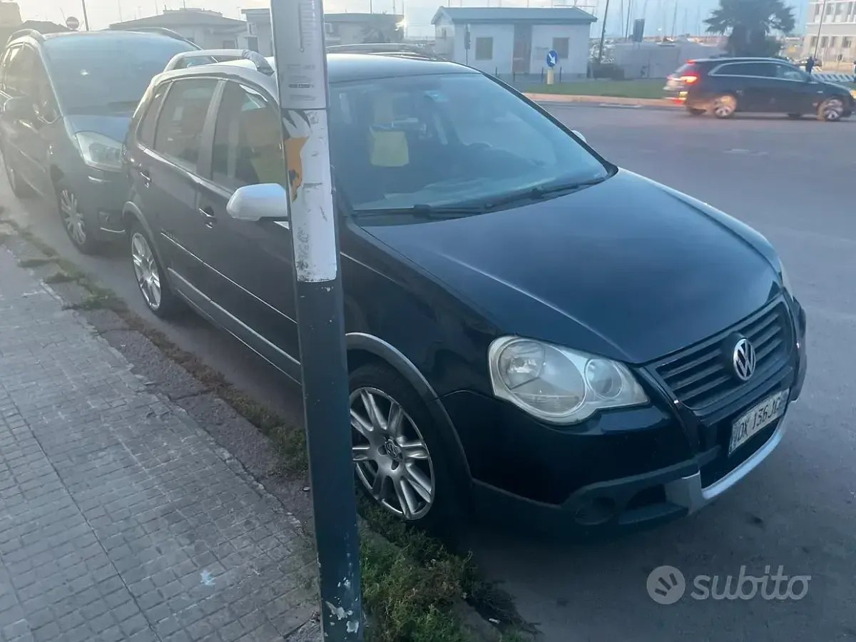Usata VW Polo Cross 75 CV (55 kW) 2007 Nero Utilitaria