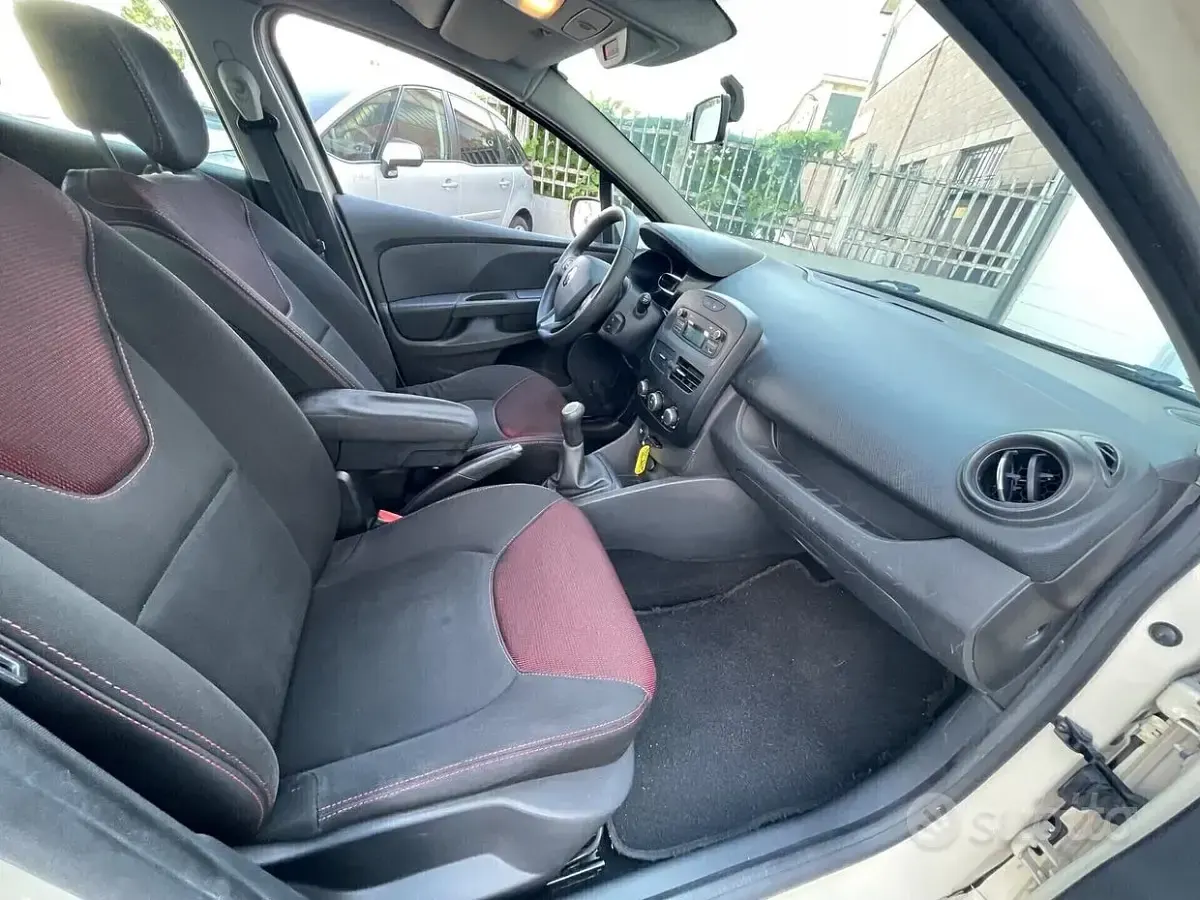 Usata Renault Clio IV 72 CV (52 kW) 2015 Bianco Berlina