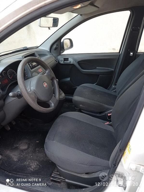 Bianco Usata 2010 Fiat Panda Active Due volumi | 3100 € (Molto cara) - Immagine 1/4