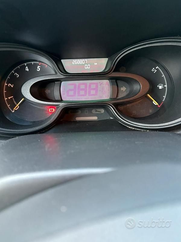 Usata Opel Vivaro 120 CV (88 kW) 2015 Grigio Monovolume