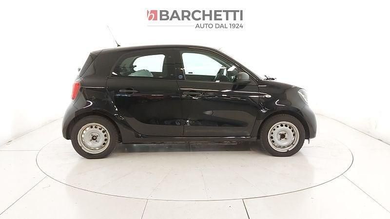 Usata Smart ForFour Electric Drive Passion 41 kW (56 CV) 2021 Nero Utilitaria