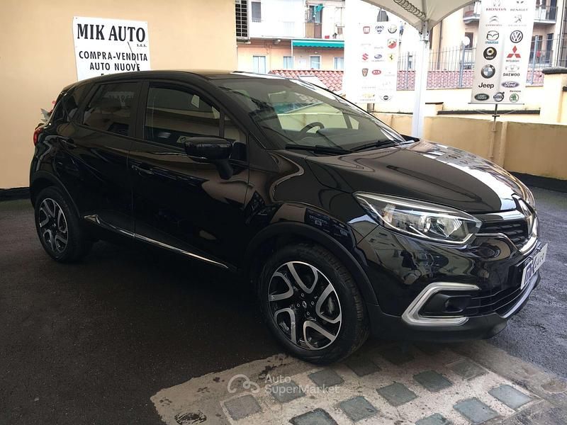 Usata Renault Captur Business 131 CV (96 kW) 2019 Nero SUV
