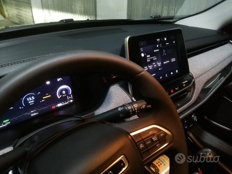 Usata Jeep Compass 130 CV (95 kW) 2022 Grigio SUV