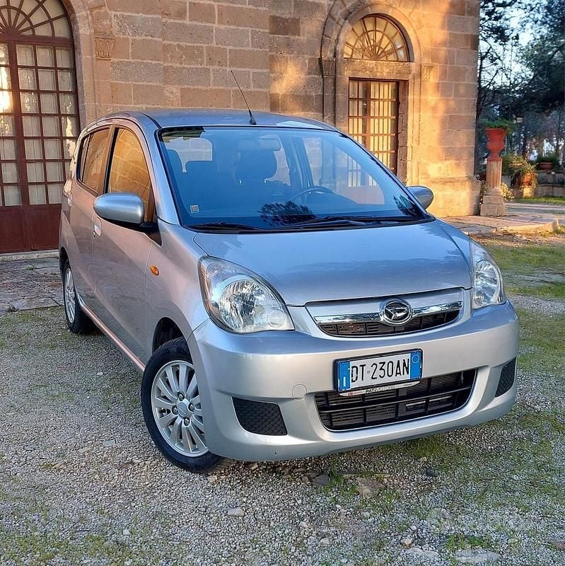 Usata Daihatsu Cuore HIRO 69 CV (50 kW) 2008 Grigio Utilitaria