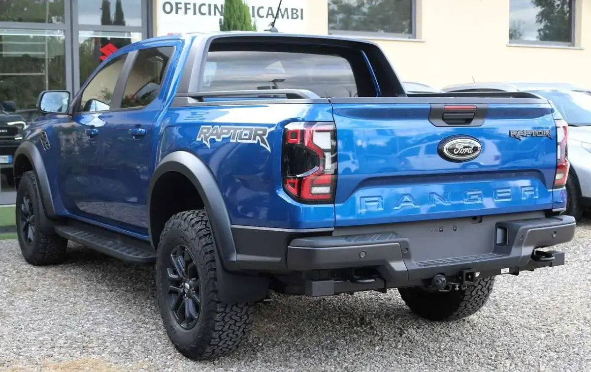 Nuova Ford Ranger Raptor 209 CV (153 kW) 2026 Blue lightning metal Pick-up