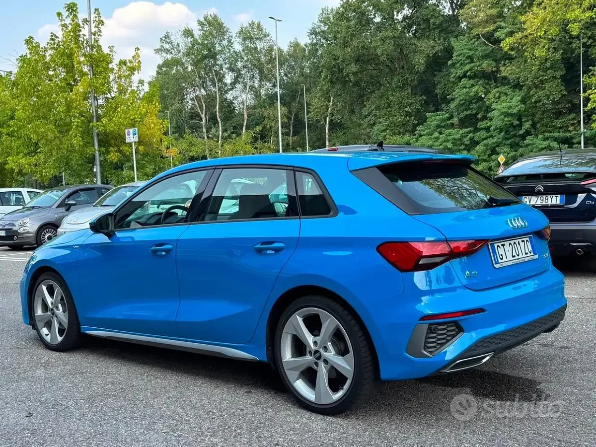 Usata Audi A3 S-Line 150 CV (110 kW) 2022 Blu Berlina