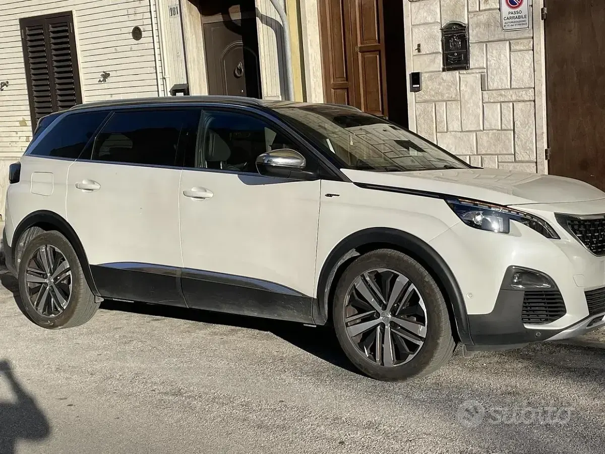 Usata Peugeot 5008 177 CV (130 kW) 2018 Bianco SUV
