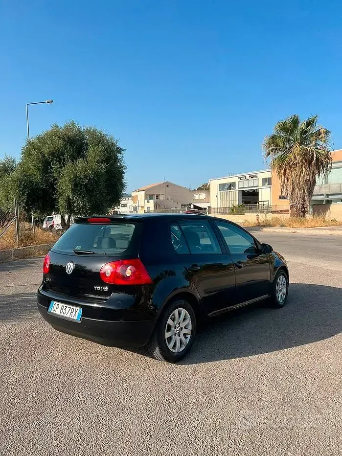 Usata VW Golf IV 105 CV (77 kW) 2004 Nero Berlina