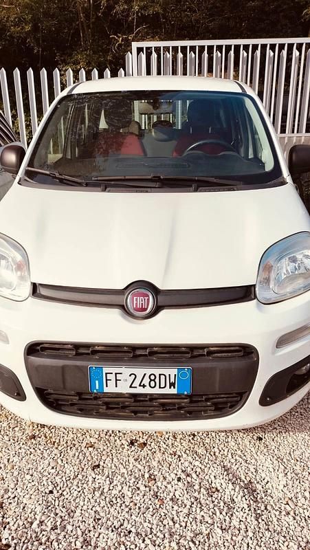 Bianco Usata 2016 Fiat Panda Easy Due volumi | 7590 € (Ottimo prezzo) - Immagine 1/4