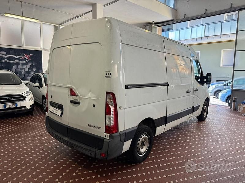 Usata Renault Master T28 SE 136 CV (100 kW) 2017 Bianco Monovolume