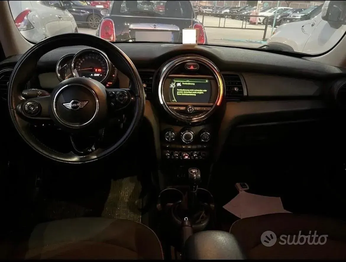 Usata Mini One D 95 CV (69 kW) 2017 Marrone Utilitaria