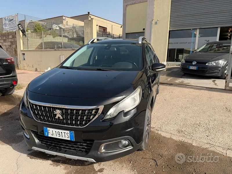 Nero Usata 2017 Peugeot 2008 GT-line SUV | 7800 € (Super prezzo) - Immagine 1/4