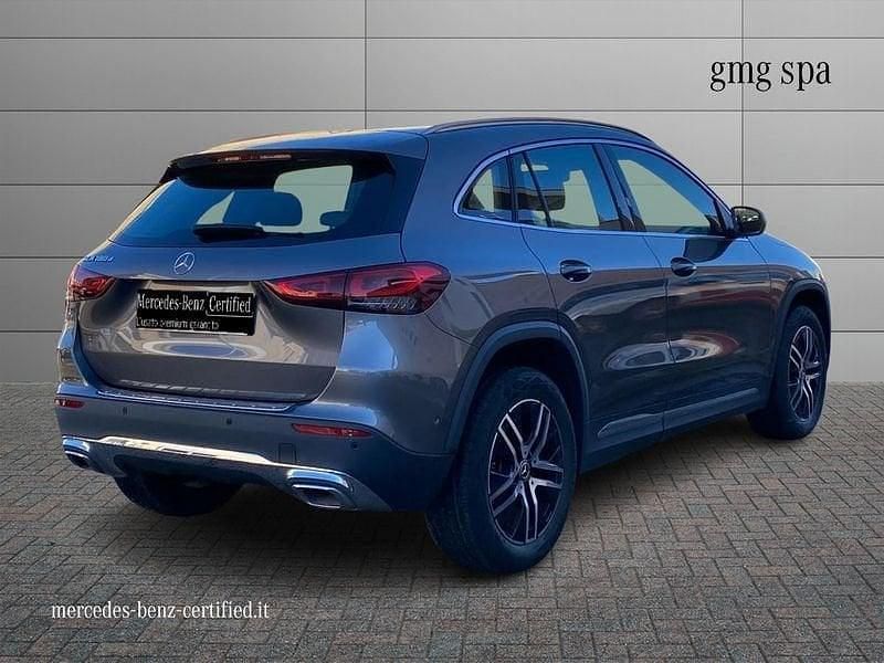 Usata Mercedes GLA180 116 CV (85 kW) 2022 Grigio SUV