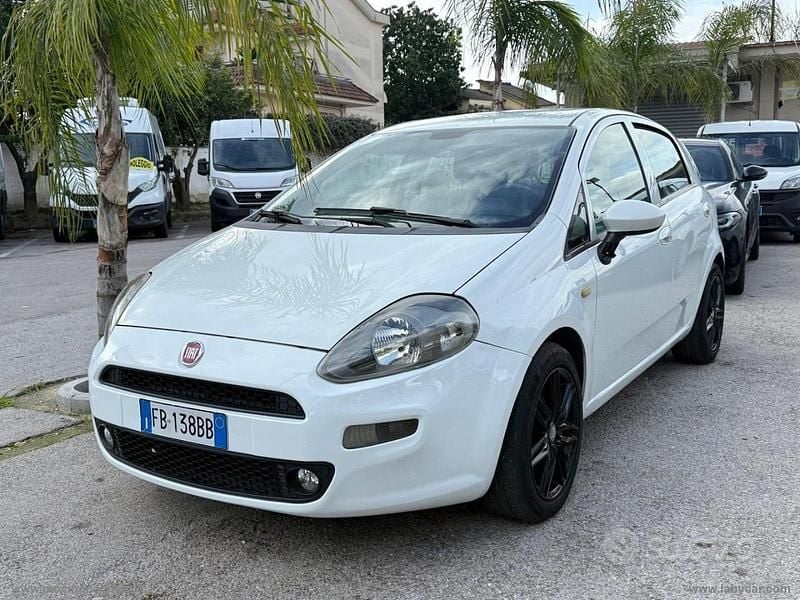 Usata Fiat Punto Lounge 2015 Utilitaria