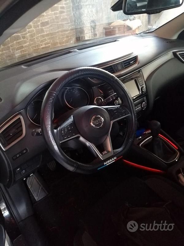 Usata Nissan Qashqai 2019 Nero SUV