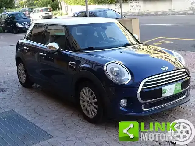 Käytetty Mini Cooper D 116 HP (85 kW) 2015 Sininen Viistoperä
