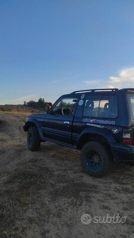 Usata Mitsubishi Pajero 84 CV (61 kW) 1994 Nero SUV