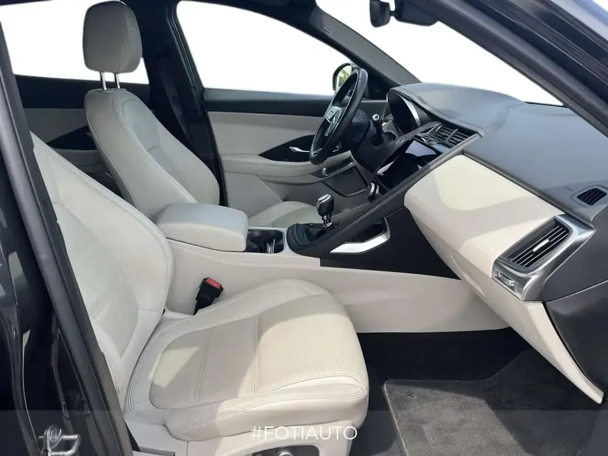 Usata Jaguar E-Pace SE 163 CV (119 kW) 2021 Grigio SUV