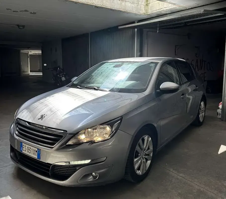 Usata Peugeot 308 Active 92 CV (67 kW) 2014 Berlina