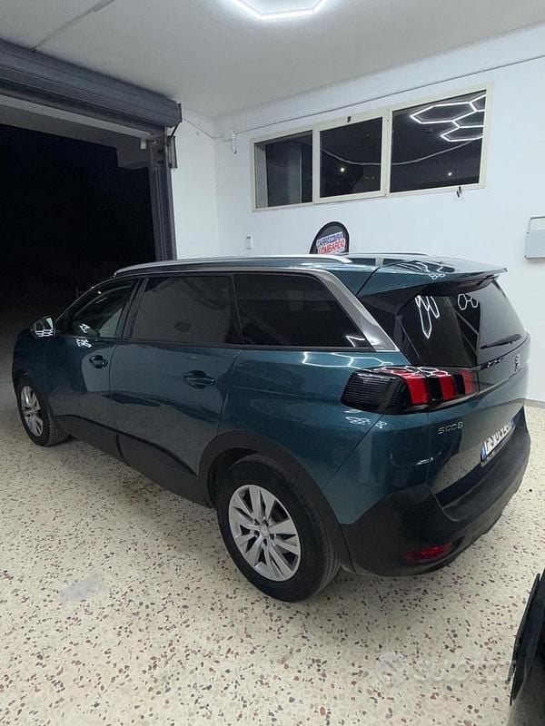 Usata Peugeot 5008 Active 120 CV (88 kW) 2018 Blu SUV