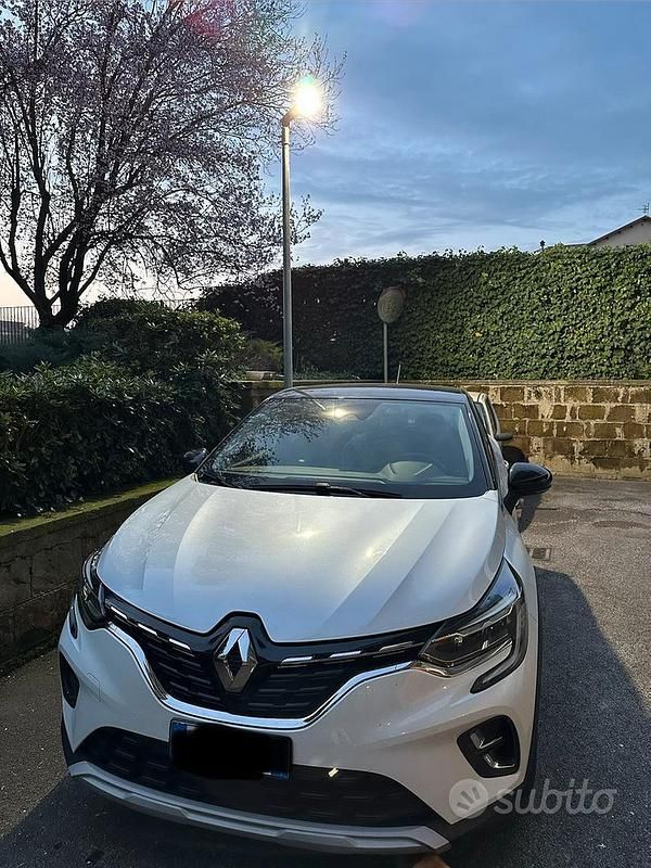 Usata Renault Captur Intens 101 CV (74 kW) 2021 Bianco SUV