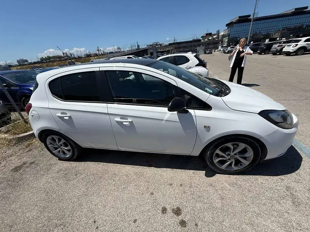 Usata Opel Corsa 90 CV (66 kW) 2015 Bianco Utilitaria