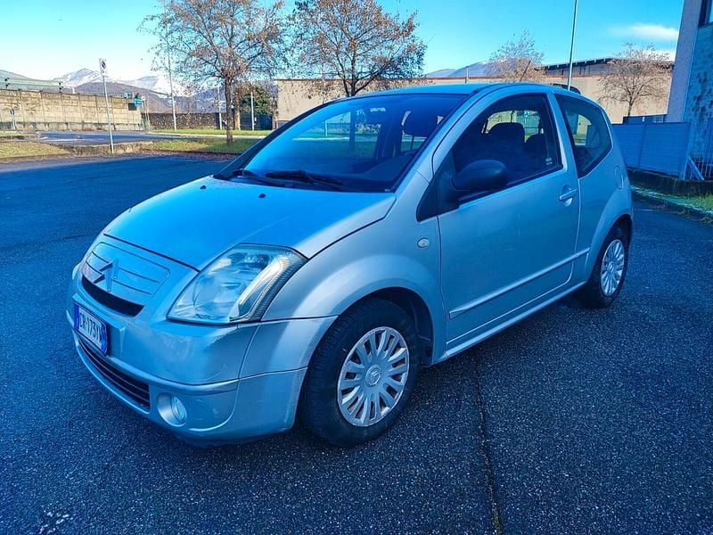 Argento Usata 2005 Citroën C2 Due volumi | 2900 € (Buon prezzo) - Immagine 1/4