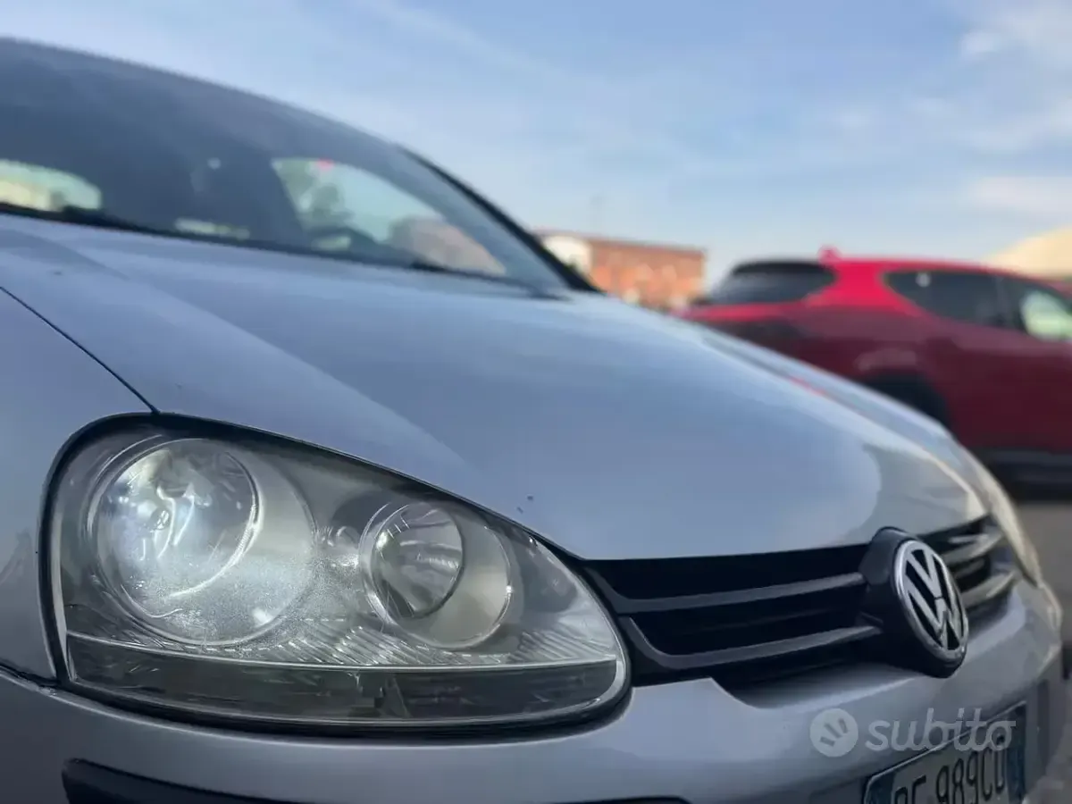 Usata VW Golf Comfortline 105 CV (77 kW) 2006 Grigio Coupé