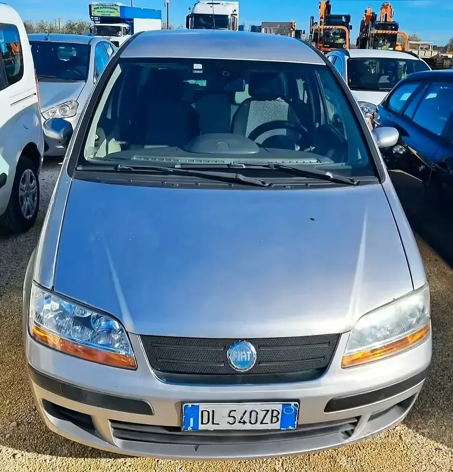 Usata Fiat Idea 69 CV (50 kW) 2007 Grigio Monovolume