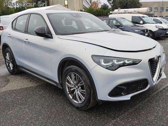 Usata Alfa Romeo Stelvio Super 210 CV (154 kW) 2023 Argento SUV