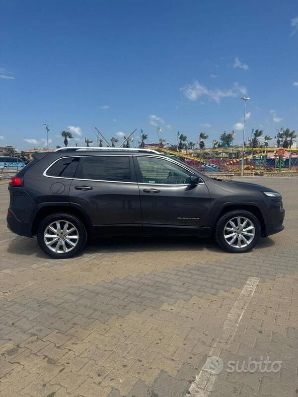 Usata Jeep Cherokee Limited 2016 Grigio SUV