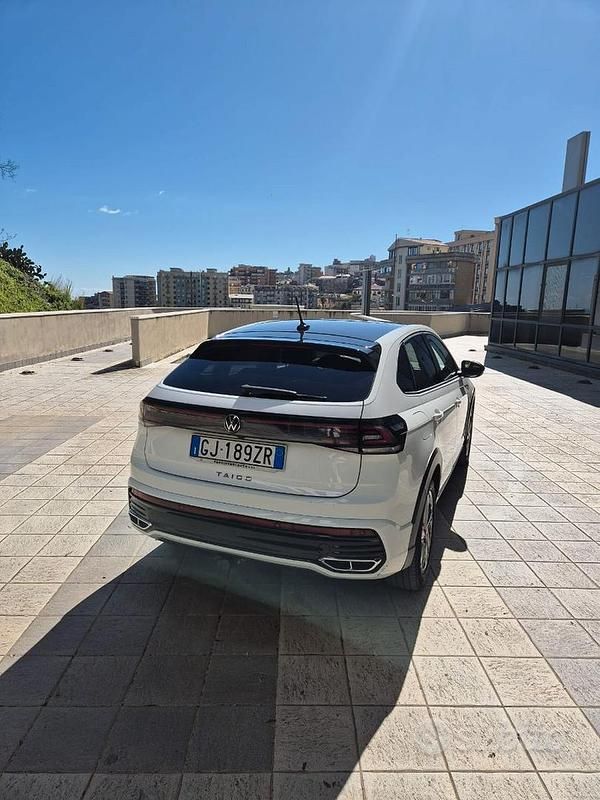 Usata VW Taigo R-line 110 CV (80 kW) 2021 Bianco SUV