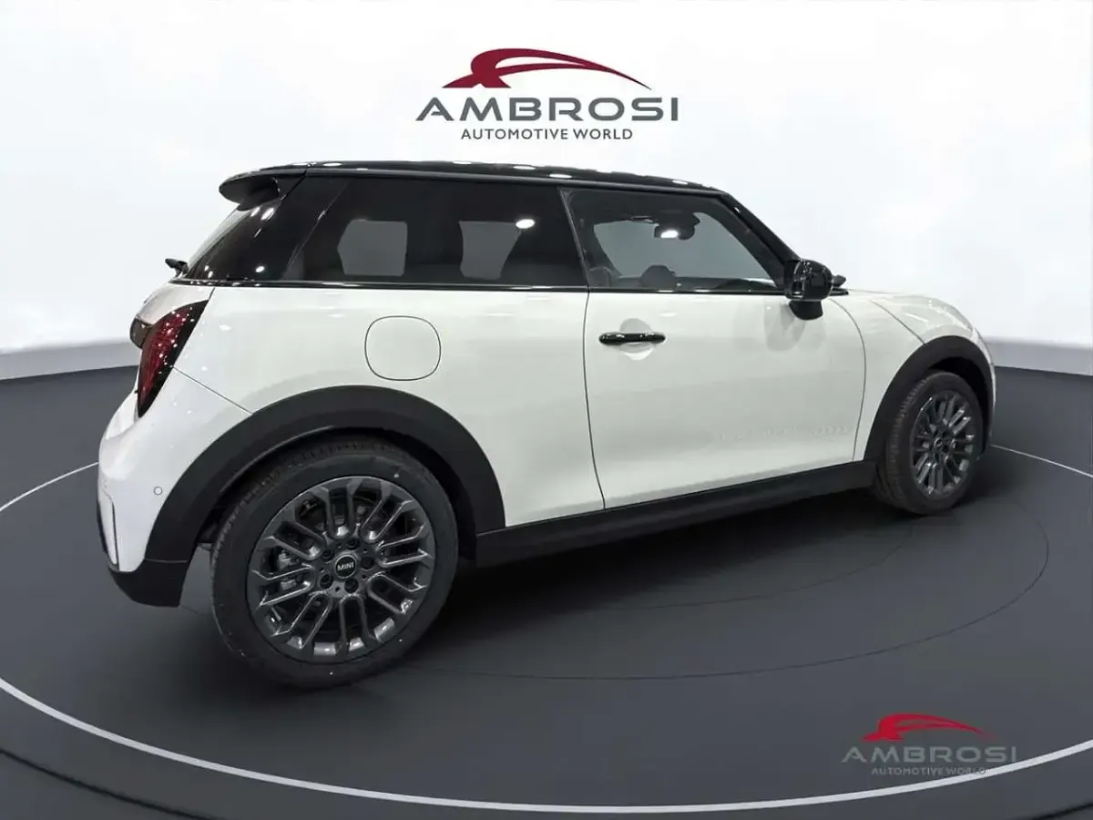 Novo Mini Cooper Classic 114 kW (156 HP) 2025 Branco Citadino