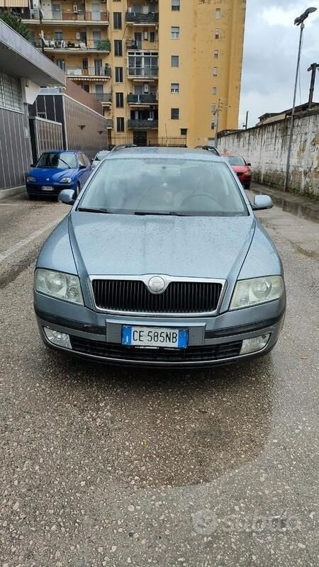 Grigio Usata 2006 Skoda Octavia Station wagon | 1000 € (Super prezzo) - Immagine 1/4