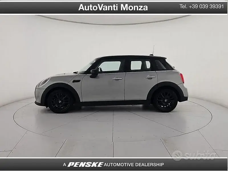 Usata Mini Cooper Classic 136 CV (100 kW) 2023 Grigio Utilitaria