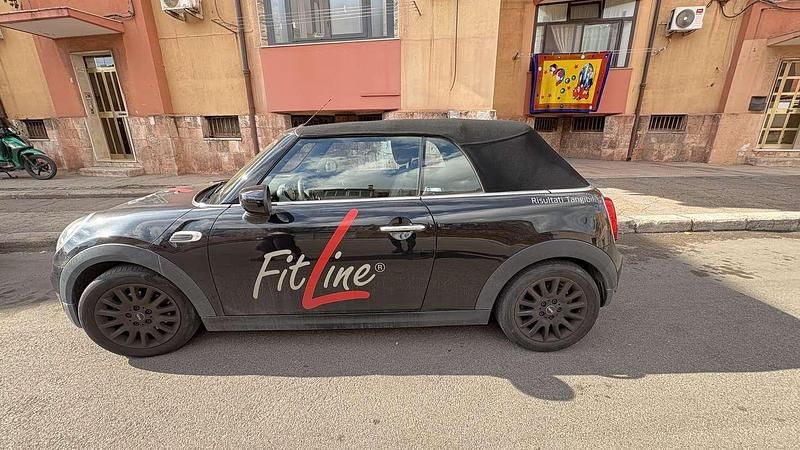 Usata Mini One Cabriolet 102 CV (75 kW) 2020 Nero Cabrio