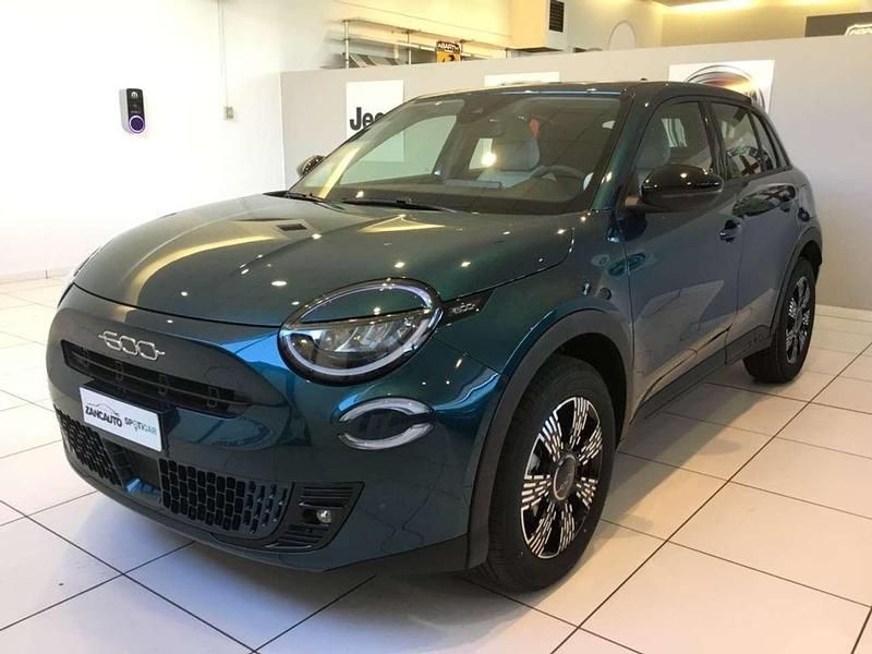Nuova Fiat 600 Icon 145 CV (106 kW) 2026 Blu/azzurro SUV