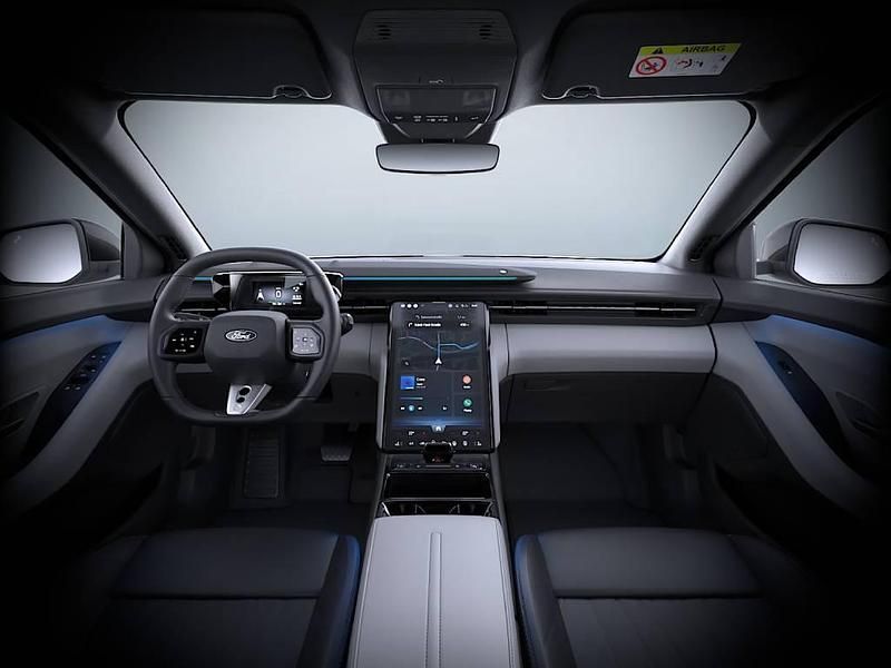 Nuova Ford Capri Premium 125 kW (170 CV) 2025 Agate black  metallizzato SUV