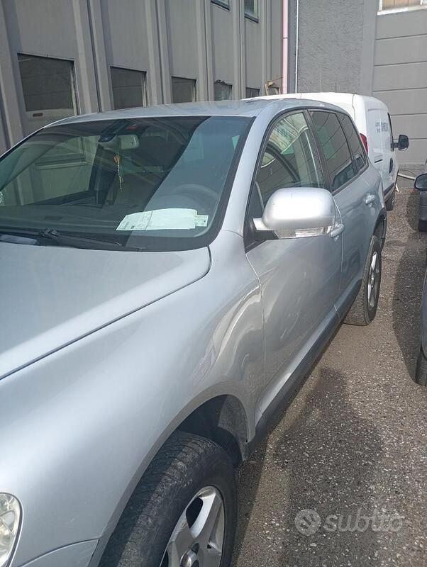 Usata VW Touareg 2005 Grigio SUV