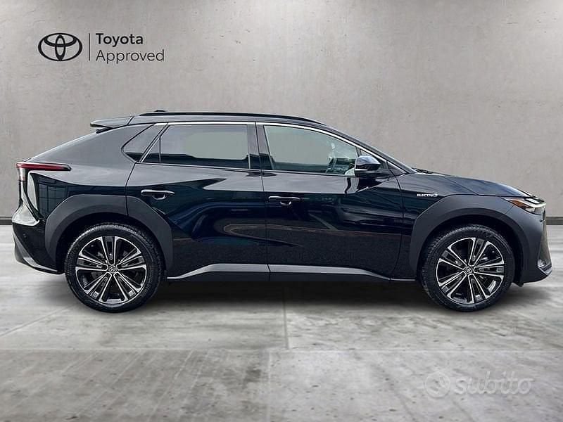 Usata Toyota bZ4X Edition 160 kW (218 CV) 2024 Nero SUV