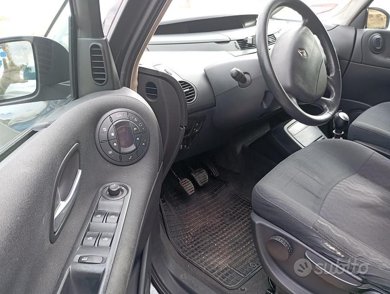 Usata Renault Espace 120 CV (88 kW) 2007 Nero Monovolume