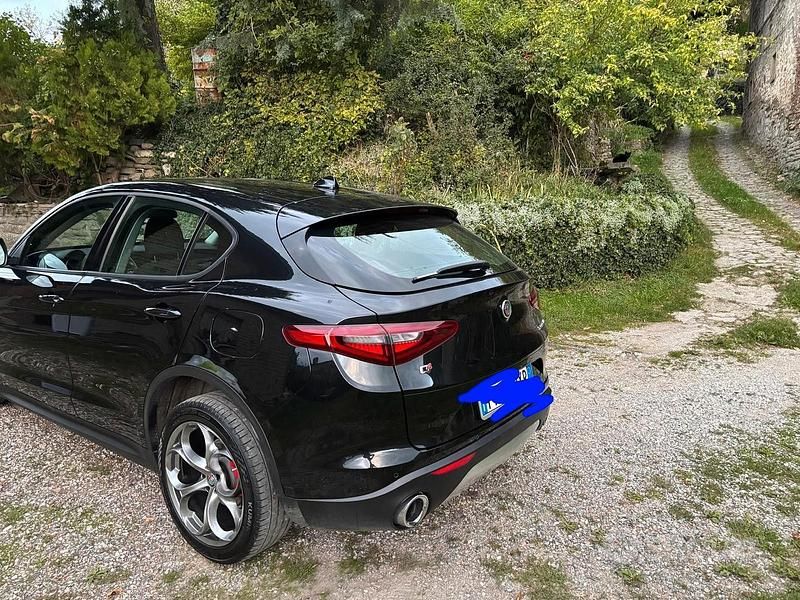 Usata Alfa Romeo Stelvio 180 CV (132 kW) 2017 SUV