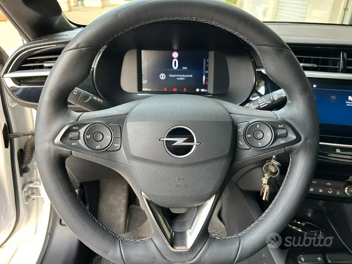 Usata Opel Corsa 75 CV (55 kW) 2024 Bianco Utilitaria