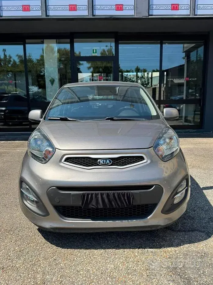 Usata Kia Picanto City 69 CV (50 kW) 2014 Grigio Utilitaria