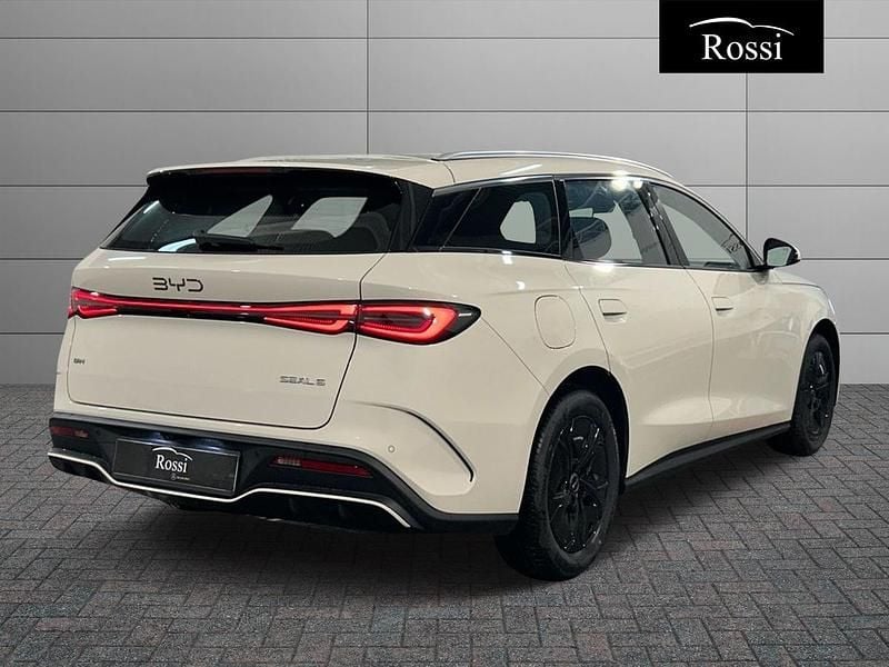 Nuova BYD Seal Boost 183 CV (134 kW) 2025 Polar white