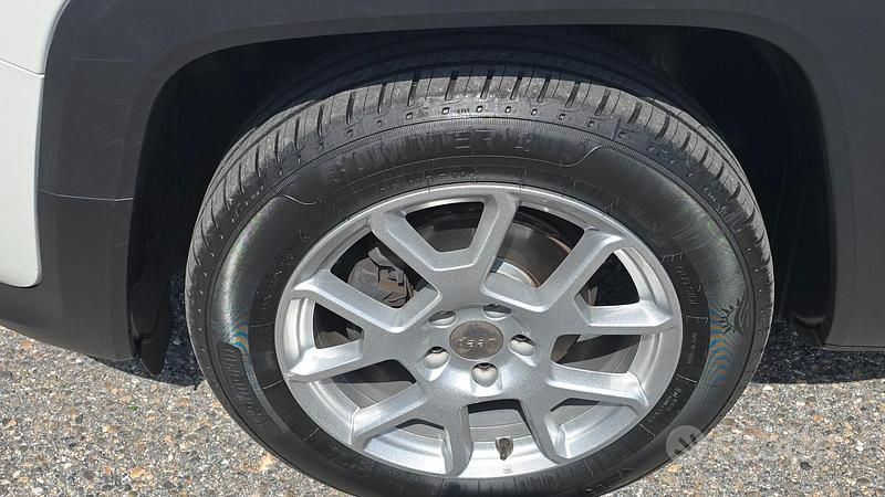Usata Jeep Renegade Limited 130 CV (95 kW) 2022 Bianco SUV