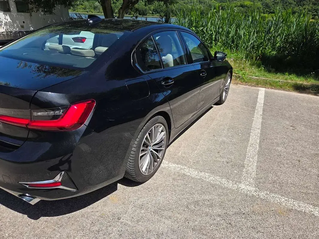 Usata BMW 320 Luxury Line 190 CV (139 kW) 2019 Nero Berlina