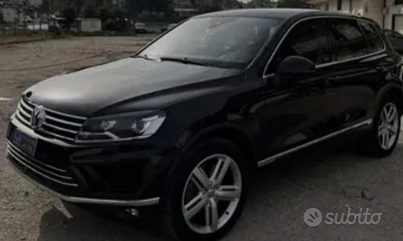 Usata VW Touareg R-line 245 CV (180 kW) 2013 Nero SUV